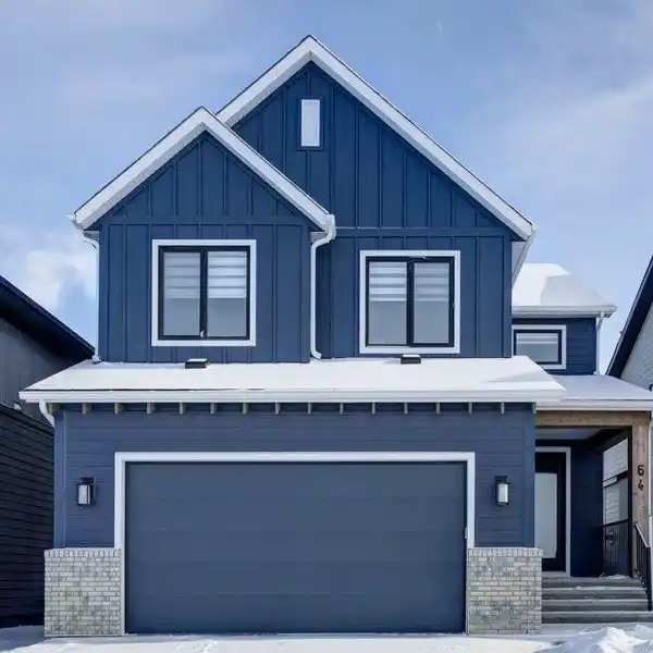 BEAUTIFUL BAYWEST HOME NEAR HARMONY LAKE