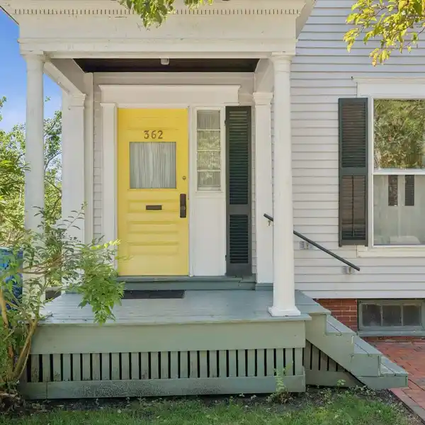 RARE OPPORTUNITY IN THE WEST END