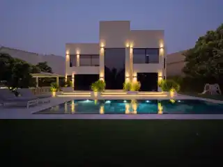 Upgraded Corner Villa in the Jumeirah Islands