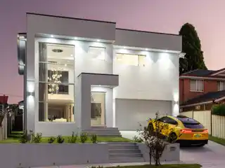 Statement Residence in Premier Location