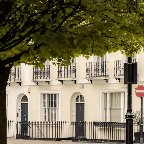 LOVELY BLEND OF CLASSIC AND CONTEMPORARY