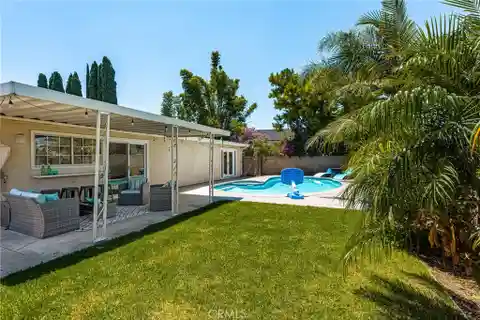 Peaceful Anaheim Hills Pool Home Retreat