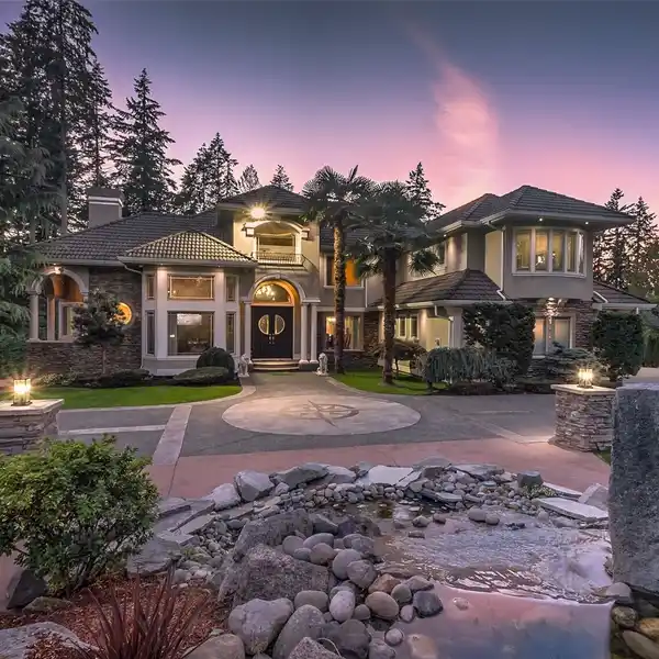 GRAND ESTATE ON RESORT-LIKE PROPERTY
