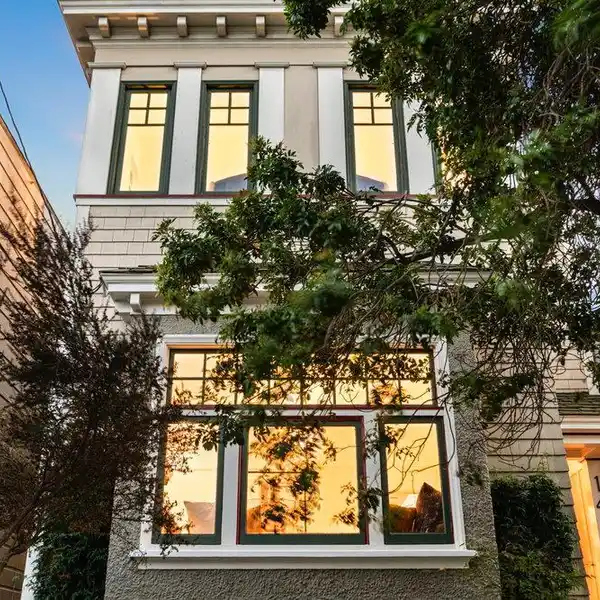 ARCHITECTURAL PRESENCE WITH REFINED LIVING