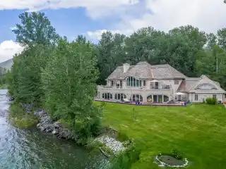 Rare Homesite in a Spectacular Setting