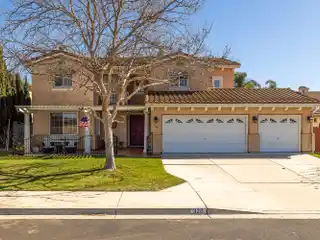 Spacious Four Bedroom Home in Sycamore Ranch