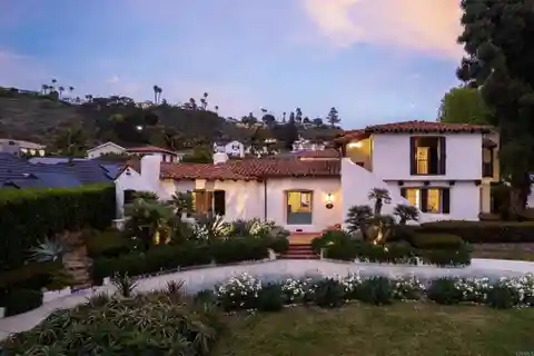 Historic Spanish Residence in Upper Hermosa