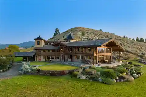 Hardrock Ranch Retreat - Income Producing Lodge-style Estate