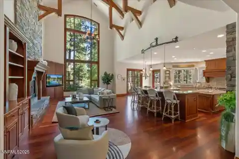 Elegant Custom Estate in Montreux