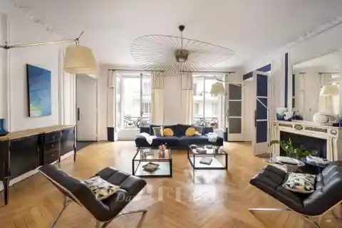 Peaceful Dual-Aspect Family Apartment