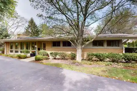 Beautifully Serene Mid-century Home