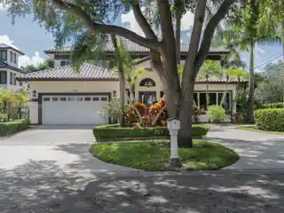 Impressive Home in Prestigious Royal Oaks