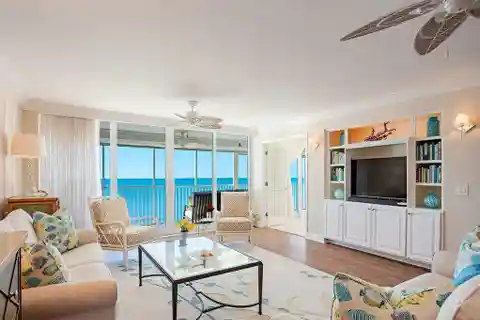 Gulf-front Luxury Condo with Breathtaking Views