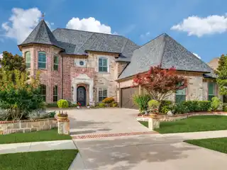 Extraordinary Shaddock-Built Home