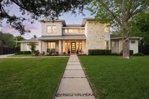 Modern Luxury with Timeless Sophistication