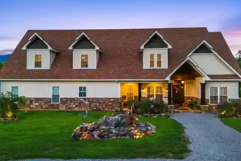 Beautiful Countryside Property