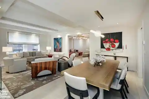 Spectacular Mint Four-bedroom Residence