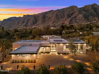 Seamless Indoor-outdoor Luxury Living