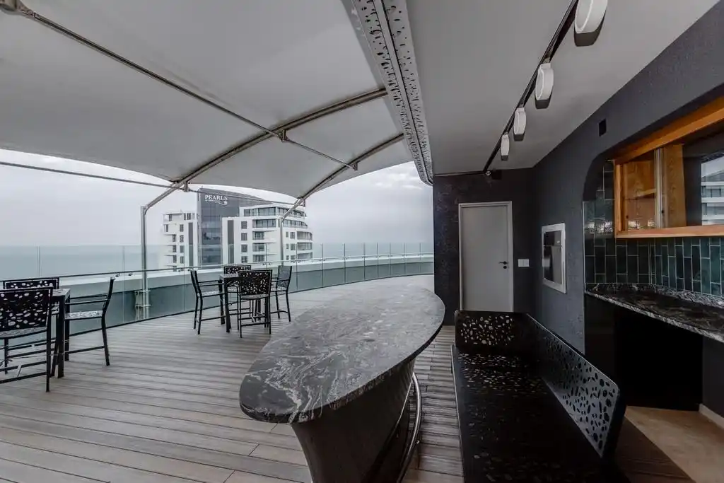 Extraordinary Luxury Penthouse