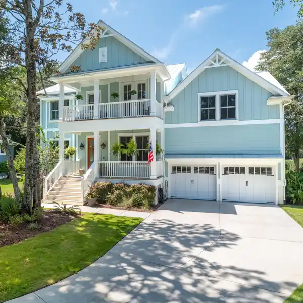 CUSTOM KIAWAH ESTATE WITH SPECTACULAR SUNSETS