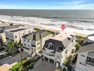 Oceanfront Luxury Living in Croatan