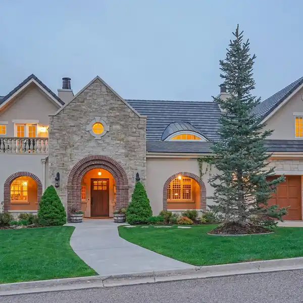 EUROPEAN INSPIRED ELEGANCE IN THE BROADMOOR