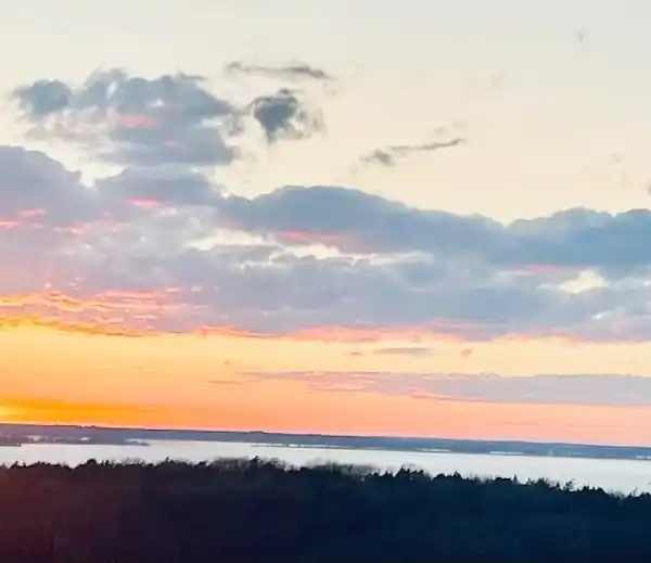 UNBELIEVABLE LAKE TEXOMA RETREAT LOCATION