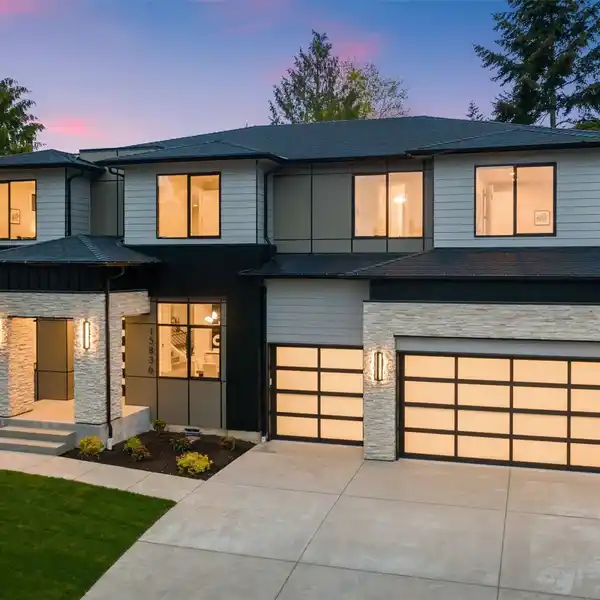 NEWLY COMPLETED NORTHWEST CONTEMPORARY HOME