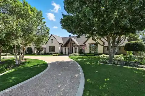 Single-Story Executive Home in an Exceptional Neighborhood