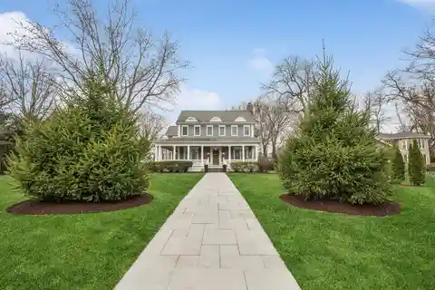 Stunning Indian Hill Entertainer’s Dream Home