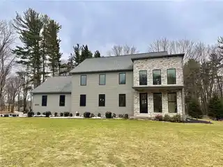 Modern Marvel on Nearly Three Acres