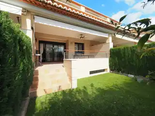 Magnificent Townhouse in a Sought-After Location