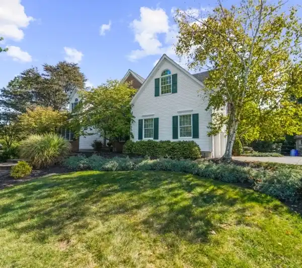 UPGRADED CUL-DE-SAC COLONIAL WITH POOLSIDE CHARM