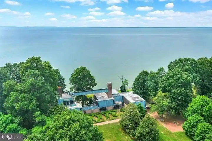 Spectacular 20-acre Waterfront Parcel