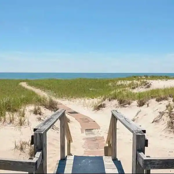 WESTHAMPTON BEACH OCEANFRONT COOP