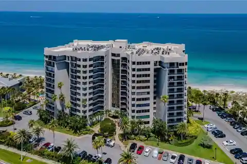 Coastal Elegance in Dan’s Island on Sand Key