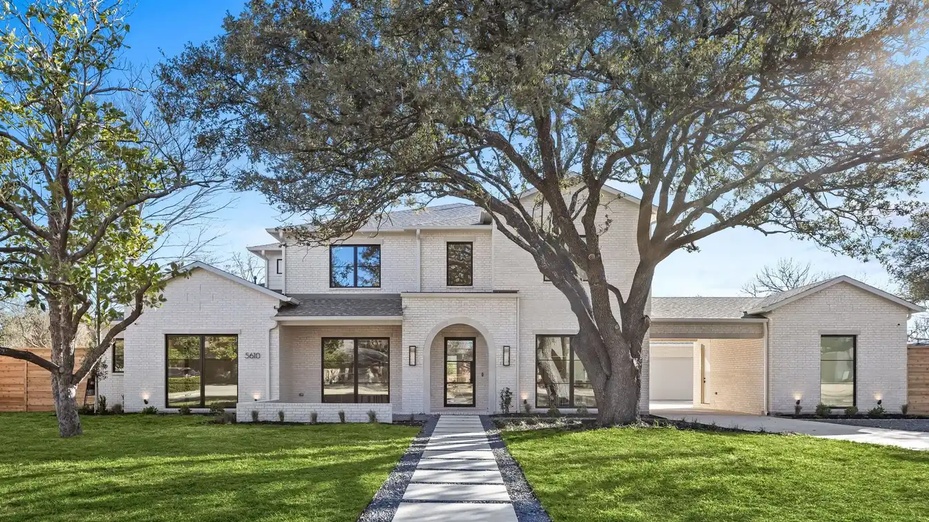 New Construction in Coveted Melshire Estates