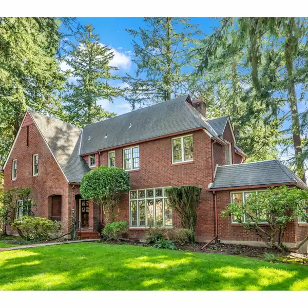 ENGLISH TUDOR REVIVAL ESTATE IN EASTMORELAND