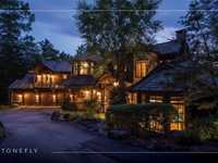 THE ULTIMATE MOUNTAIN LODGE SHOWCASING A STUNNING WHITESIDE MOUNTAIN BACKDROP
