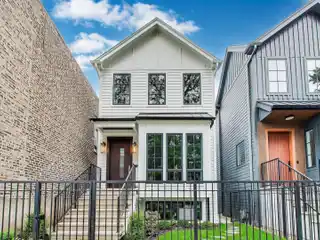 Modern Luxury Home in Vibrant West Town