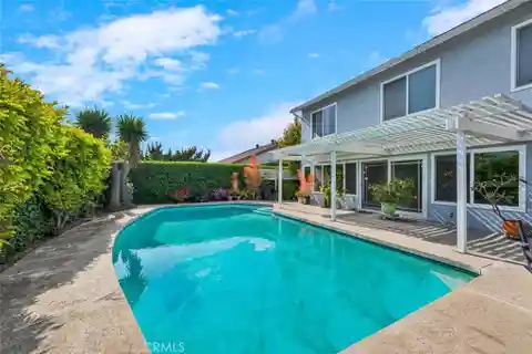 Beautiful Turnkey Home on a Quiet Cul-de-sac