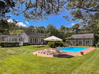 Tranquil Three Bedroom Rental with Separate Pool House
