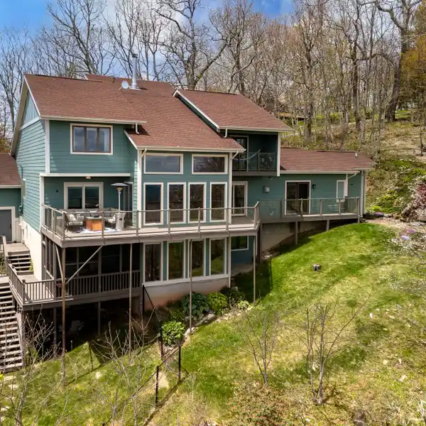 EXCEPTIONAL MOUNTAIN RETREAT