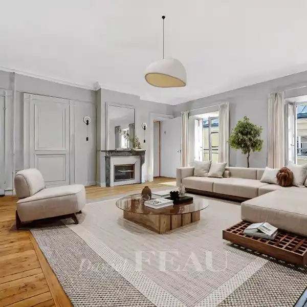 BRIGHT FOUR BEDROOM VERSAILLES APARTMENT