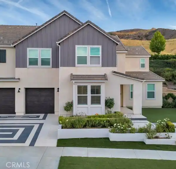 EXPANSIVE RESIDENCE IN ALIENTO