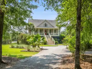 Elegant Southern-Style Home Perfect for Entertaining