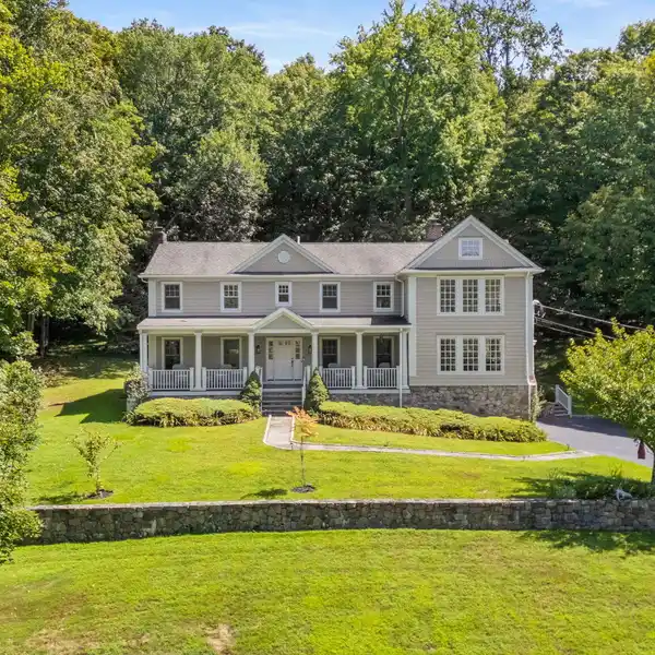 EXCEPTIONAL CENTER HALL COLONIAL