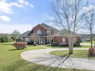 Robertsdale Luxury