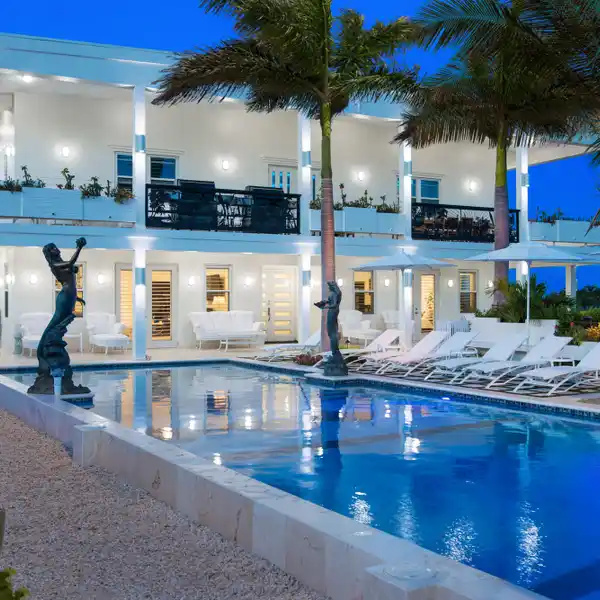 IMPULSE ON GRACE BAY BEACH