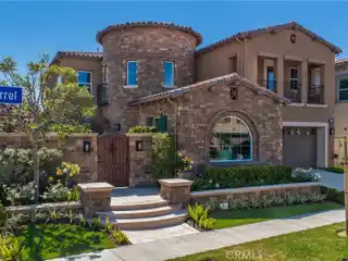 Model-Perfect Single-Level Home on a Corner Lot